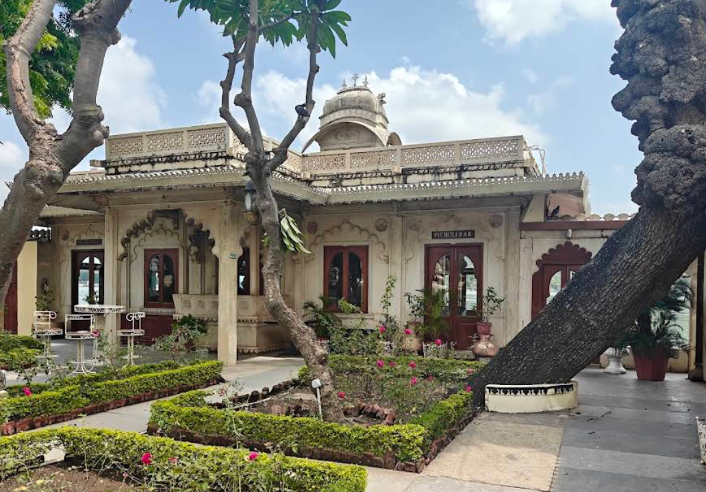 couple place couple place